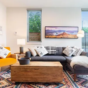 Holiday home Stylish Townhouse Near Attractions, Seattle